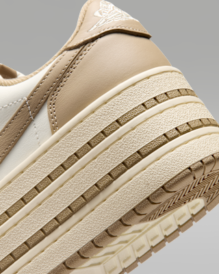 Nike.comにおけるエア ジョーダン 1 トリプルスタック ウィメンズ